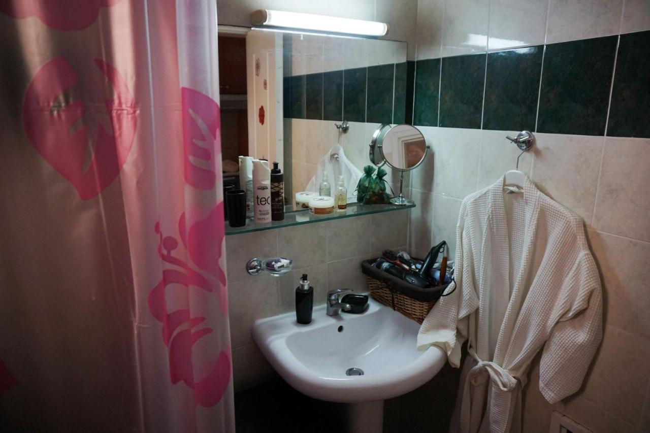 Alexandra'S Glifa Apartments Luaran gambar