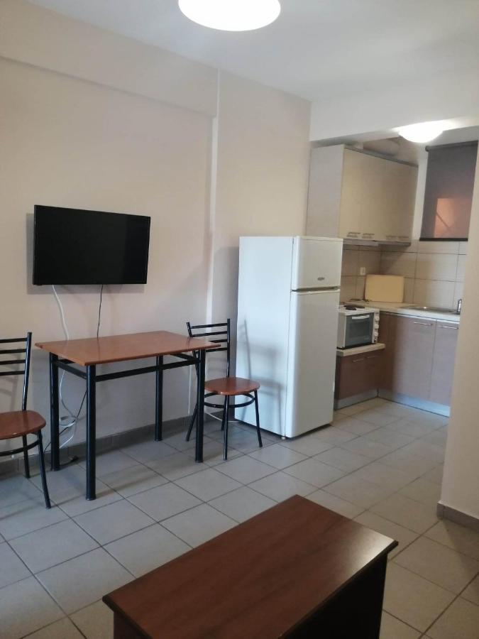 Alexandra'S Glifa Apartments Luaran gambar