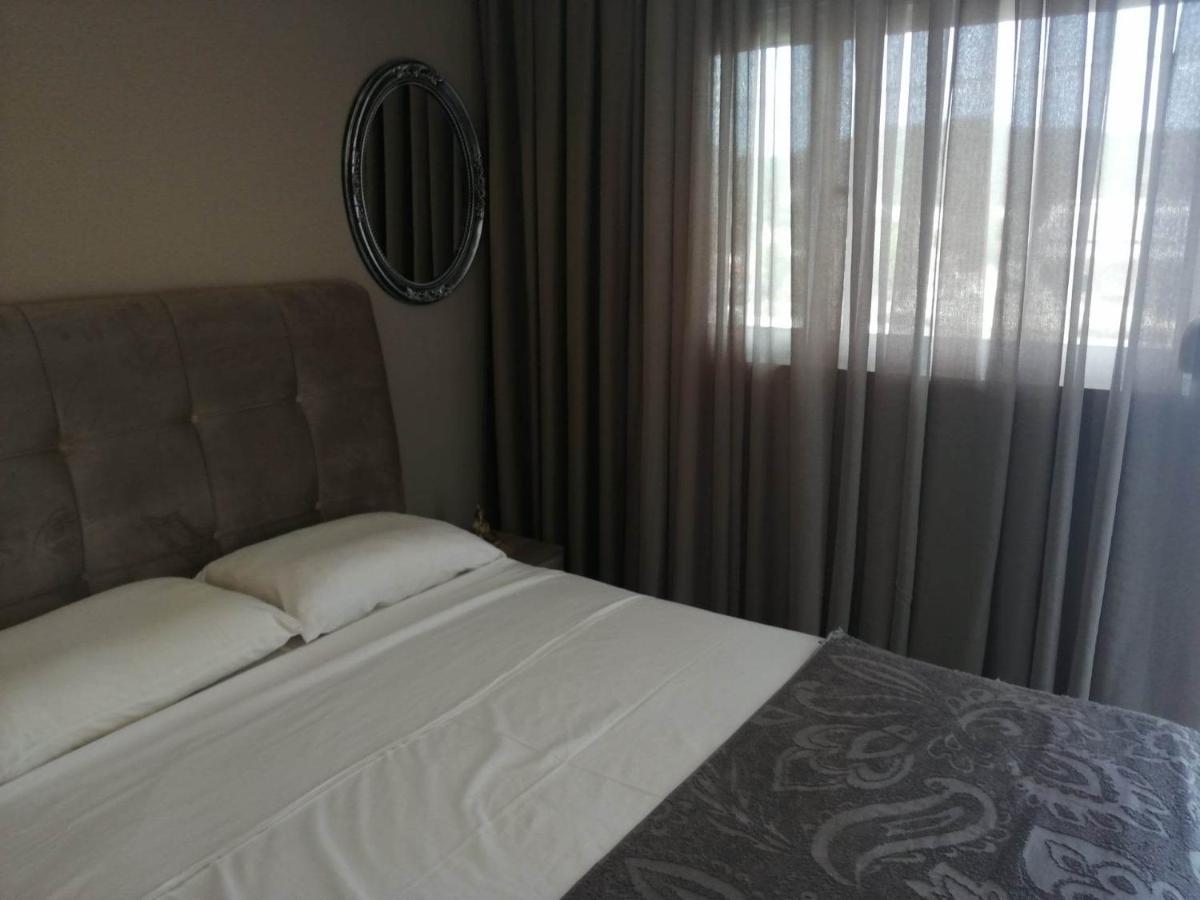 Alexandra'S Glifa Apartments Luaran gambar